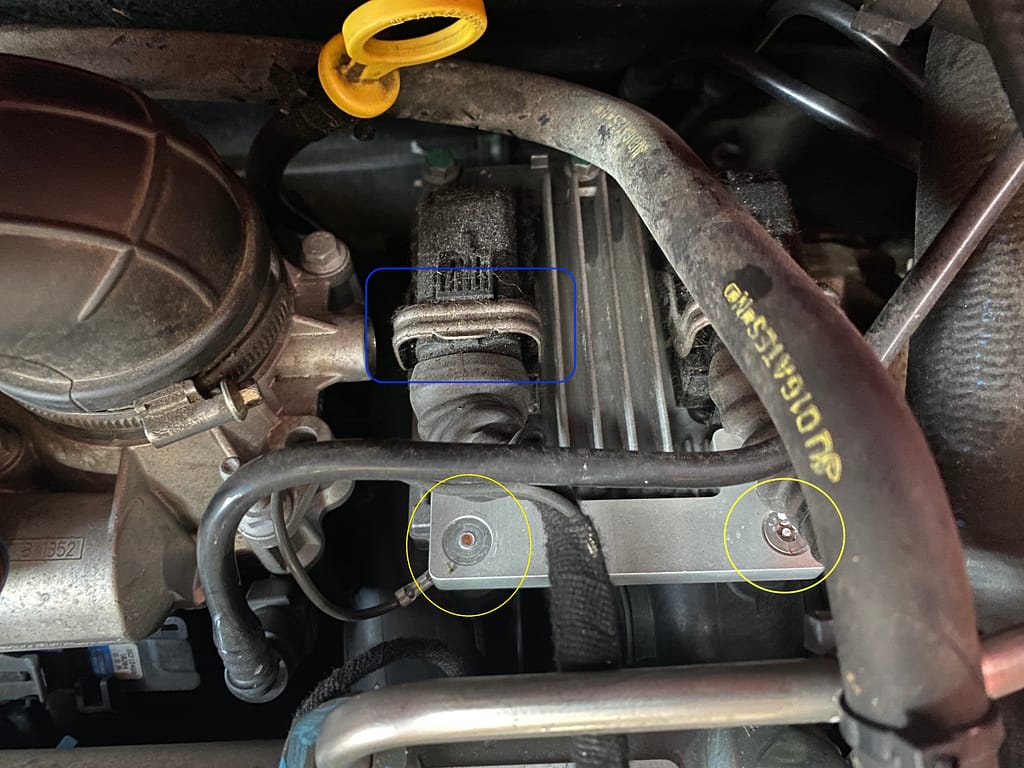 Steuergerät Opel Speedster 2.2 Motor Steuergerät des Opel Speedster 2.2 in montiertem Zustand.